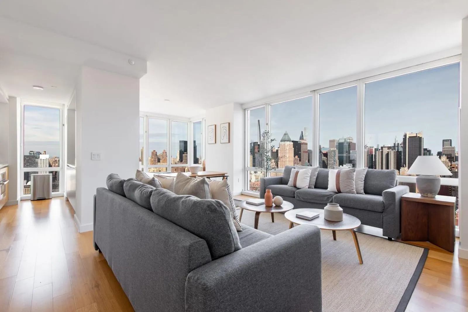 2 Beds 1,5 Bath Breathtaking Views Apartment New York